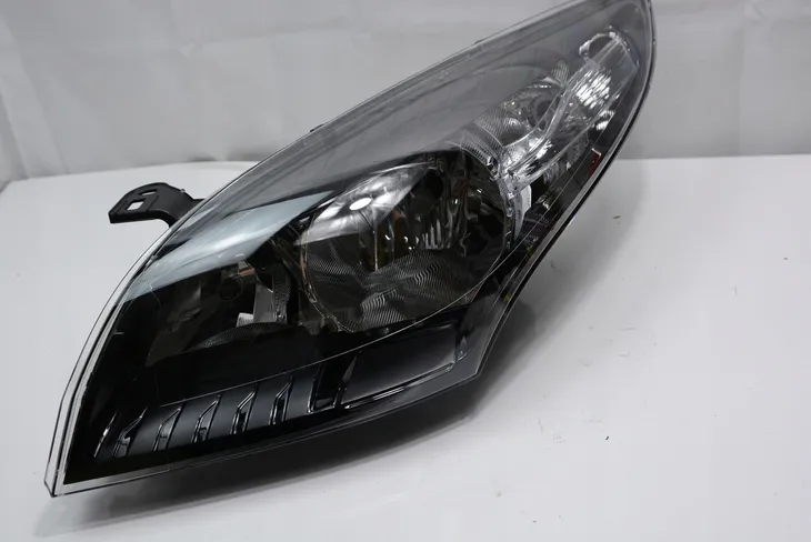 reflektor-lewy-renault-megane-gt-wersja-europejska