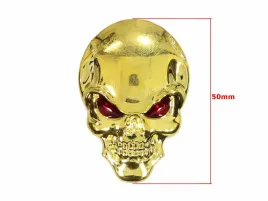 emblemat-znaczek-czaszka-mod-3