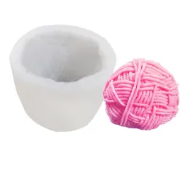 bfs547-forma-foremka-silikonowa-do-zywic-swiec-wloczka