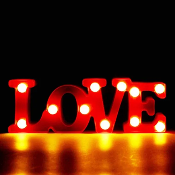 lampka-led-love-zasilanie-sieciowe
