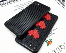 etui-iphone-7-8-klocki