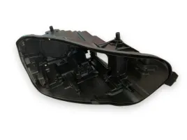 obudowa-lampy-prawej-przedni-do-mercedes-benz-cla-w118-przed-lift-2019-2023