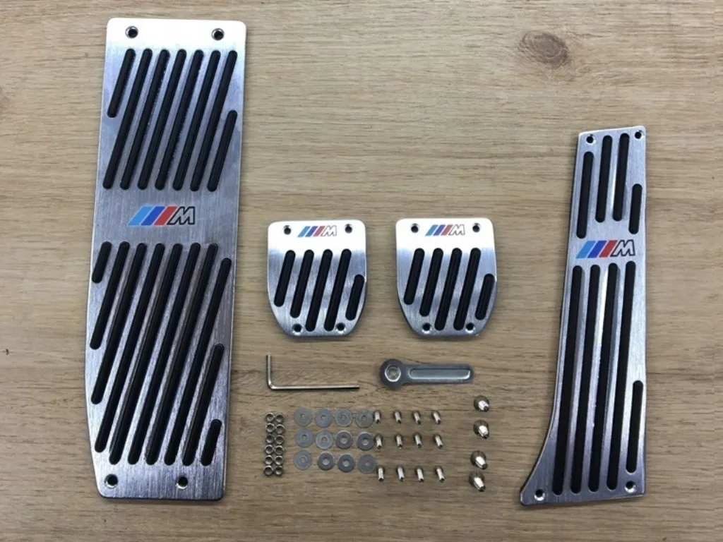 nakladki-pedaly-do-bmw-mpakiet-e87-e88-e30-e36-e46-e90-e91-e92-e84-e89
