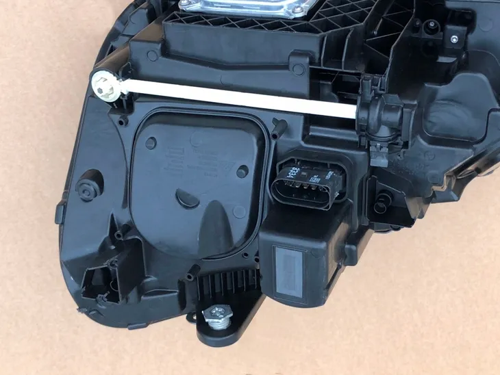 full-led-inteligent-light-system-high-version-prawa-jeze-ils-do-w212-lci-eu-stan-nowy-rodzaj-swiatel-mijania-led