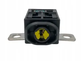 bezpiecznik-pirotechniczny-do-x204-w204-w205-w212-w246-w246-x166-w166-w164