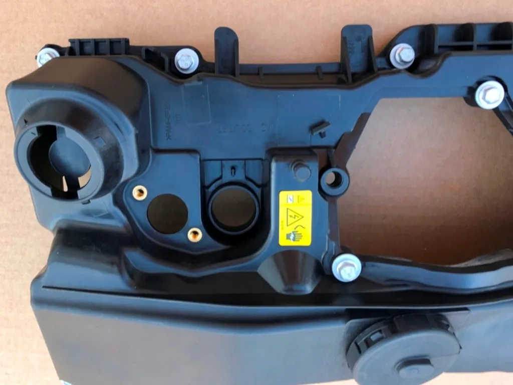 oslona-zaworow-8645888-do-1-e81-e82-e87-e88-x1-e84-z4-e85-3-e90-e91-e92-e93