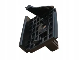 element-mocujacy-zderzaka-prawy-przod-108417200f-tesla-model-3-2017-20