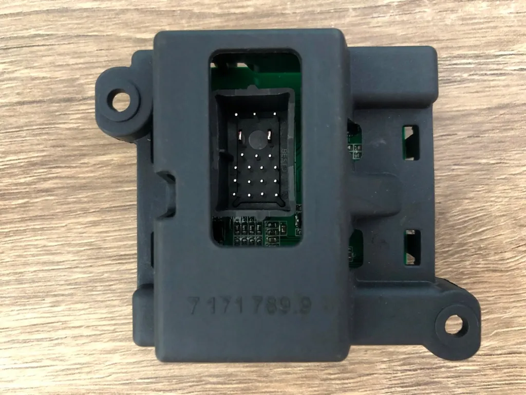 modul-jez-skretu-xenon-adaptive-afs-do-bmw-1-e81-e82-e87-e88-x1-e84