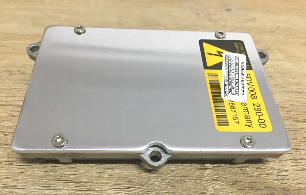 xenon-d2s-d2r-hella-5dv00829000-do-bmw-e60-e61-e65-e66-e67-e68-e53-e85-e86