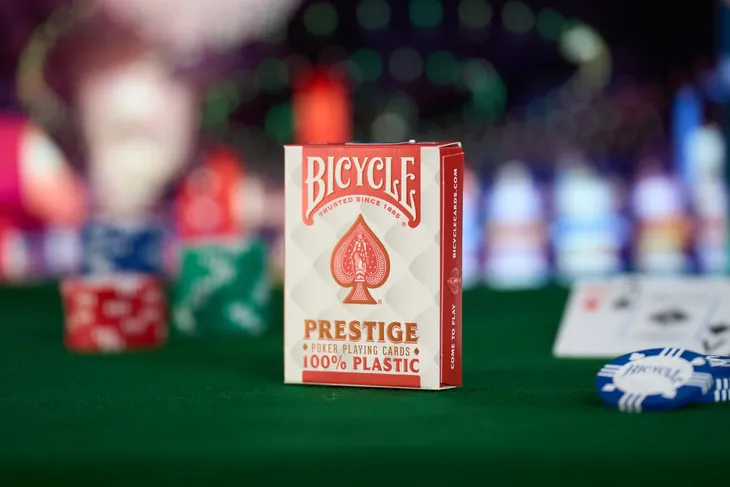 bicycle-premium-clay-poker-chips-100-8g-minimalna-liczba-graczy-1