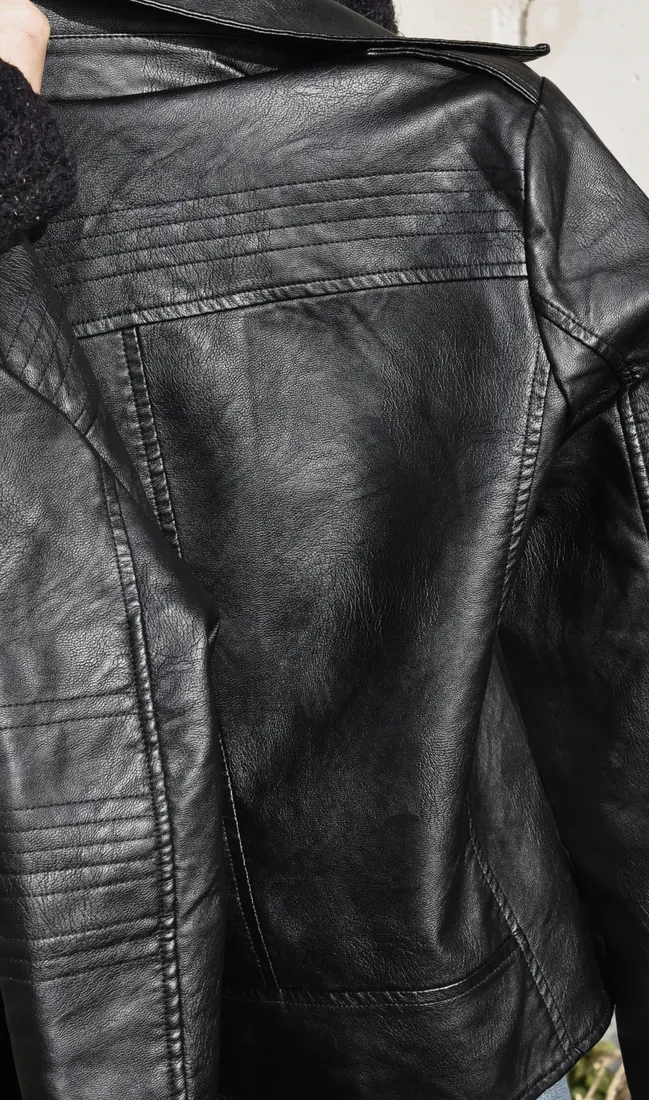 ramoneska-fashionavenue-przejsciowa-kurtka-damska-skora-biker-f15-s