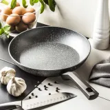 am-silverstone-patelnia-28cm-srednica-28-cm