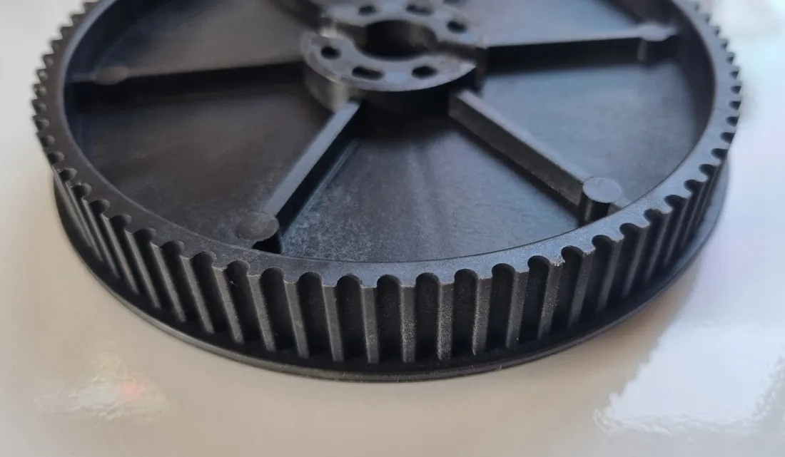 kolo-pasowe-plastikowe-betonirki-defro-128-mm-na-pasek-zebaty-450m-stan-nowy