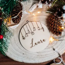 bombka-choinkowa-drewniana-girlanda