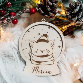 bombka-choinkowa-drewniana-3d-kula-sniezna-misiek