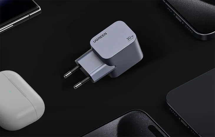 ugreen-nexode-pro-30w-wall-charger-usb-c-gray-stan-nowy