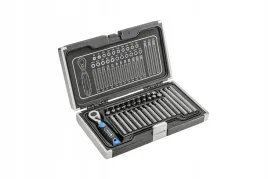 zestaw-bitow-koncowki-wkretakowe-z-grzechotka