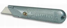noz-trapezowy-metalowy-3-ostrza-stanley