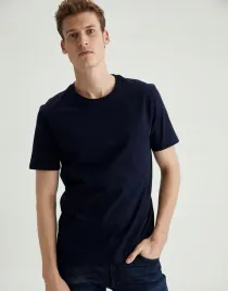 granatowy-klasyczny-t-shirt-koszulka-gladka-bawelna-defacto-xs