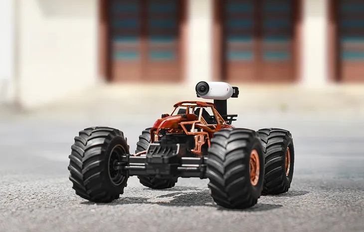 insta360-go-3s-or64gb-orwhite-kolor-bialy-stan-nowy-kod-producenta-cinsaata-go3s06