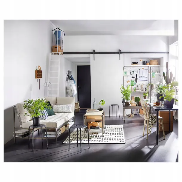 ikea-marius-stolek-taboret-czarny-montaz-meble-do-samodzielnego-montazu