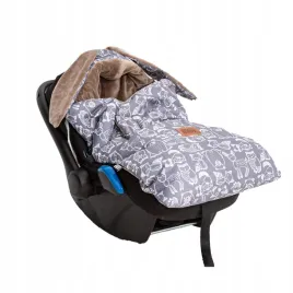 spiworek-otulacz-do-fotelika-spacerowki-cieply-kocyk-dla-dziecka-zajaczek