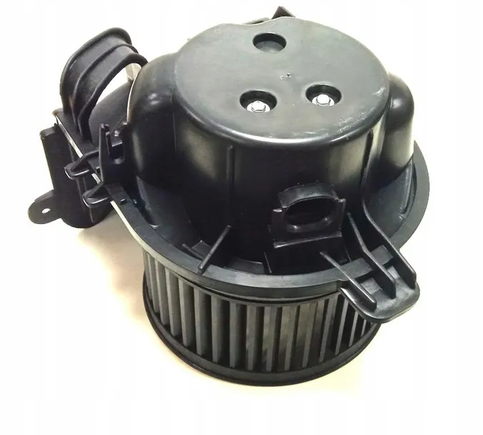 dmuchawa-renault-clio-ii-01-nissens-87398-waga-z-opakowaniem-2-kg