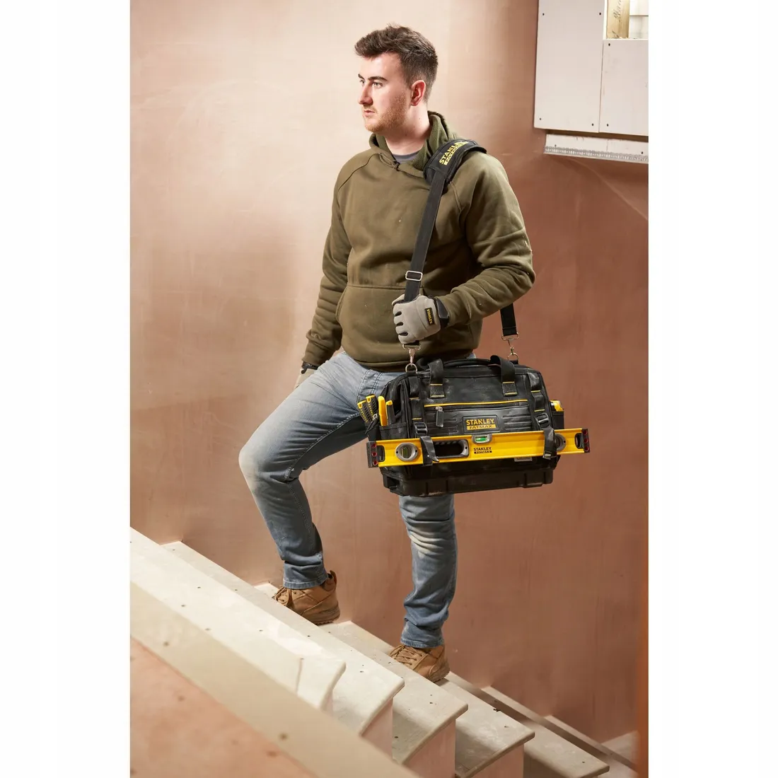 stanley-torba-zamknieta-45cm-pro-stack-fmst17627-1-stan-nowy