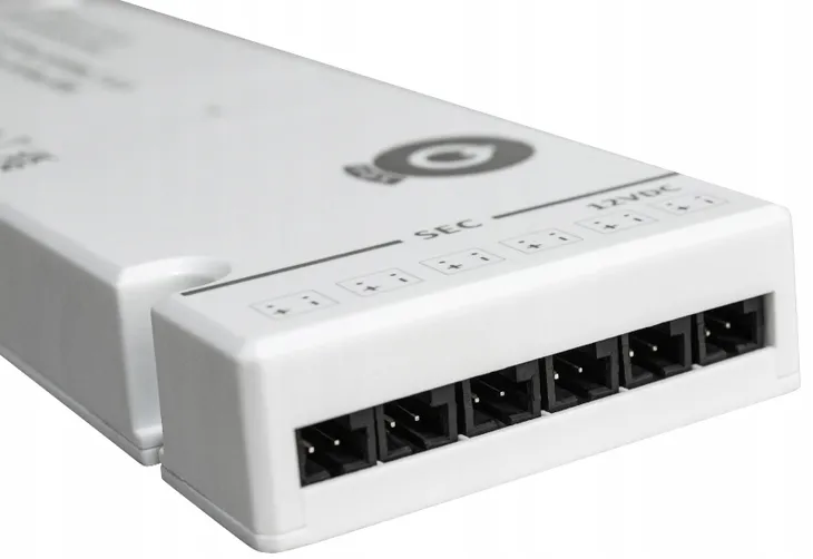 12v-5a-c8-input-socket-output-connectors-built-in-connectors-l813-l815-marka-pos