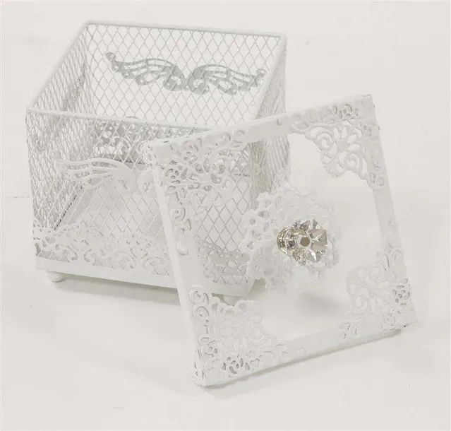 art-dekoracyjny-material-metal