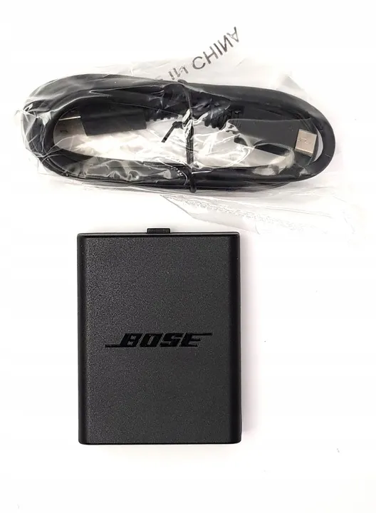 ladowarka-bose-329679-5v-1a-micro-usb-do-sluchawek