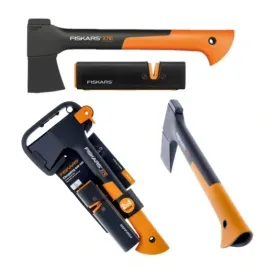 zestaw-narzedzi-ogrodniczych-siekiera-fiskars-x7-xs-mala-ostrzalka
