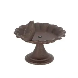 zeliwne-poidelko-karmnik-dla-ptakow-dekoracja-ogrodowa