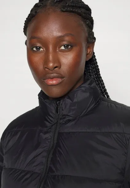 kurtka-puffer-jacket-logo-gap-xl-plec-brak-informacji