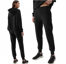 spodnie-4f-damskie-dresowe-joggery-czarne-r-m