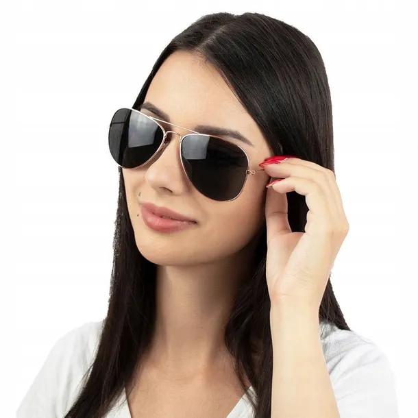 okulary-damskie-przeciwsloneczne-pilotki-czarne-material-oprawki-inny