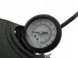pompka-nozna-z-manometrem-samochodowa-rowerowa-waga-z-opakowaniem-0-75-kg