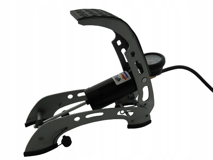 pompka-nozna-z-manometrem-samochodowa-rowerowa-stan-nowy-marka-dbautomotive