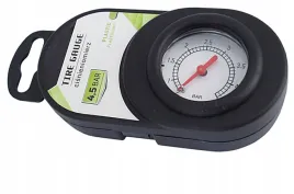 cisnieniomierz-plastikowy-w-etui-manometr-45-bar-s7w42