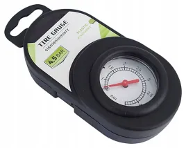 cisnieniomierz-plastikowy-w-etui-manometr-45-bar-v6m74