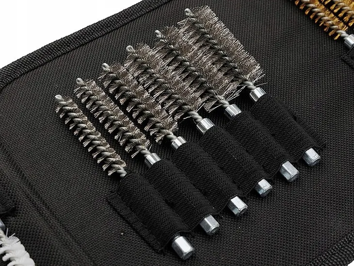 szczotki-do-gniazd-wtryskiwaczy-20-elem-marka-dbautomotive