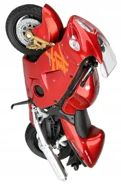 f7b24-1-18-suzuki-hayabusa-czerwony-model-samoch