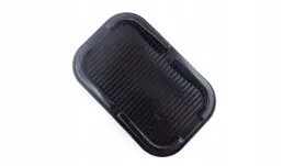 mata-antyposlizgowa-silikonowa-do-telefonu-133x78