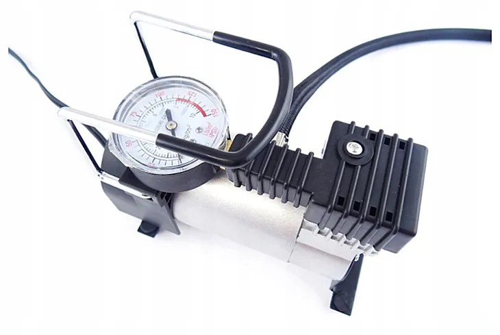 mocny-metalowy-kompresor-samochodowy-150-psi-12v-c-waga-z-opakowaniem-2-04-kg