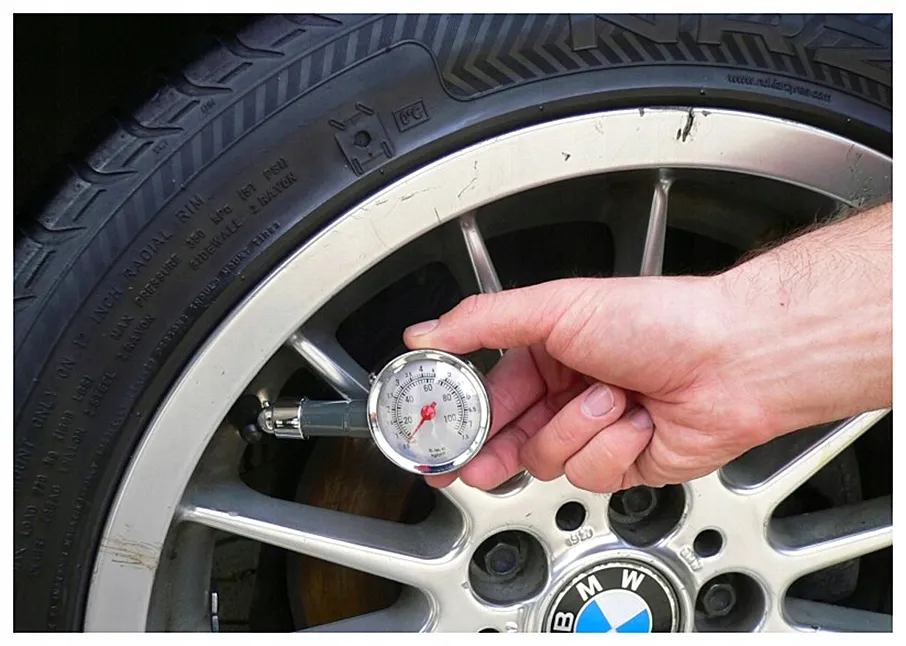 h7g15-cisnieniomierz-manometr-metalowy-samochodowy-mocny-42453-50059