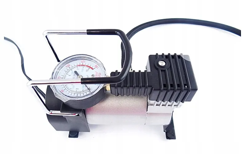 mocny-metalowy-kompresor-samochodowy-150-psi-12v