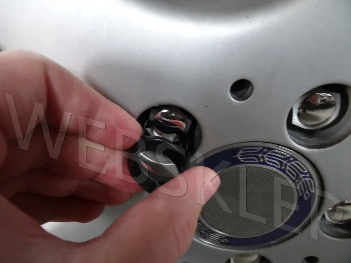 nakladki-nakretki-na-sruby-chrom-srube-tanio-19mm-gwint-inny