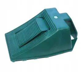 klin-pod-kola-stabilny-z-hamulcem-blokada-blokady