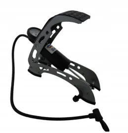 pompka-nozna-z-manometrem-samochodowa-rowerowa