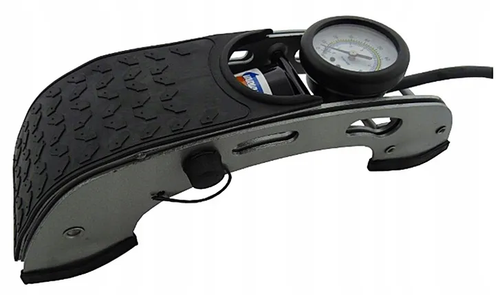 nozna-z-manometrem-samochodowa-rowerowa-pompka-p5x-marka-dbautomotive